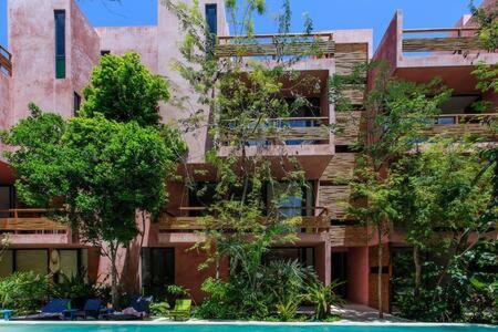 Vibrant Condo, Fiberoptic Wifi, Workspace & A Pool Tulum